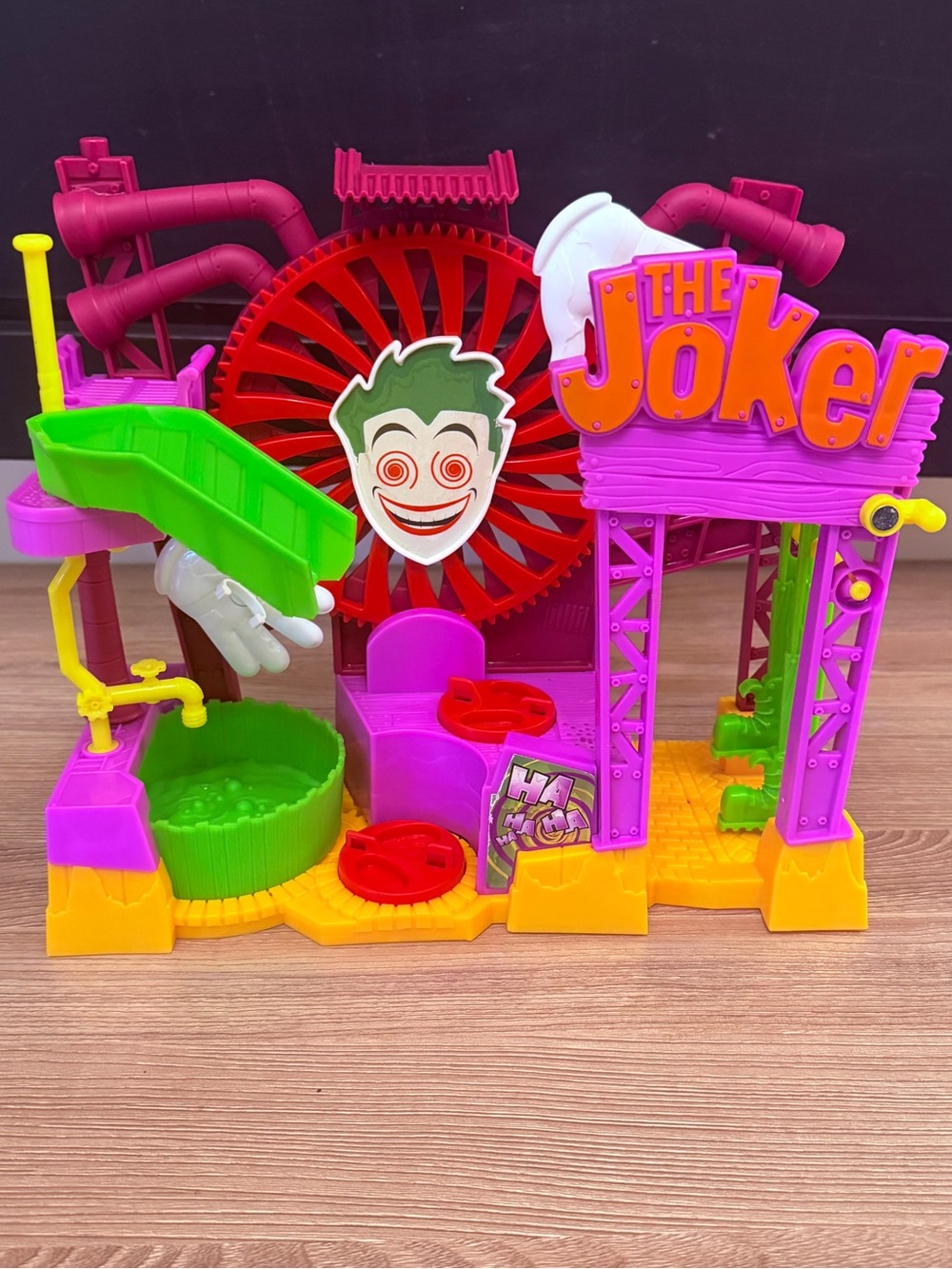 Fisher-Price The Joker Playset - Pink, Green, Red, Yellow